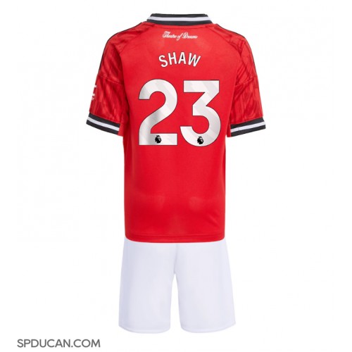 Dječji Nogometni Dres Manchester United Luke Shaw #23 Domaci 2025-26 Kratak Rukav (+ Kratke hlače)